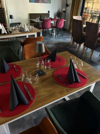 Landhaus_Hote_Neuss_Restaurant_Tisch